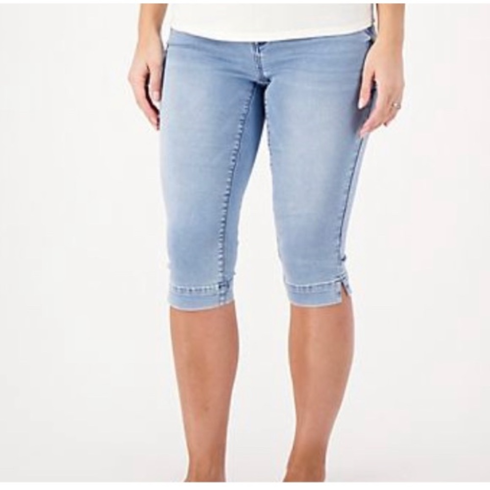 Laurie Felt Pedal Pusher Shorts, Size XL